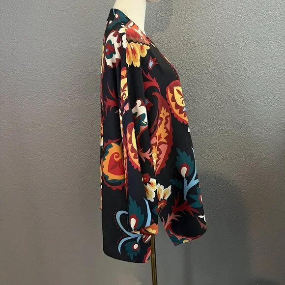 CHICO'S PAISLEY PRINT SHORT KIMONO - Red, Black & Gold - Excellent - L / XL - Picture 9 of 16